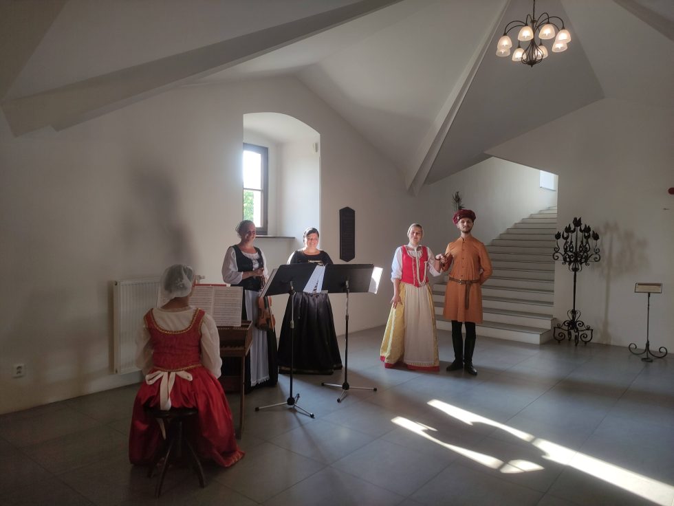 prehliadka sobasny palac bytca